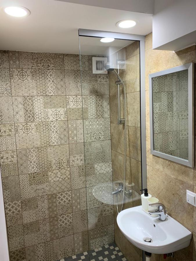 Apartment City Center Piteşti Kültér fotó